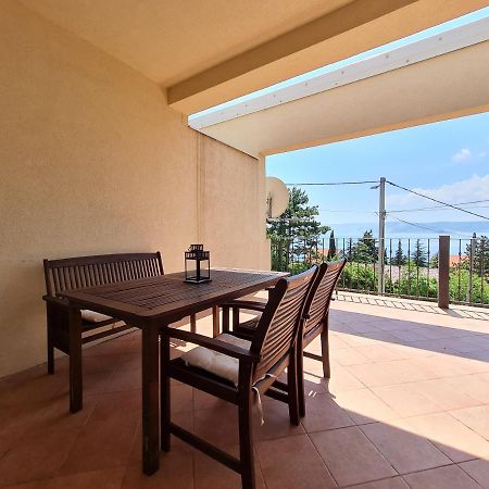Appartamento Belle oasis Novi Vinodolski Esterno foto