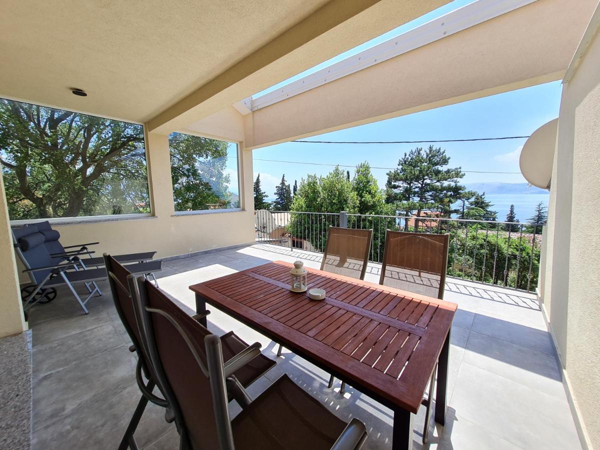 Appartamento Belle oasis Novi Vinodolski Esterno foto